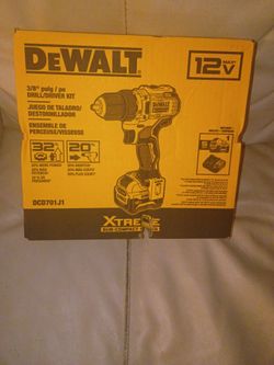 DeWalt 12V 3/8" Drill/Driver Kit