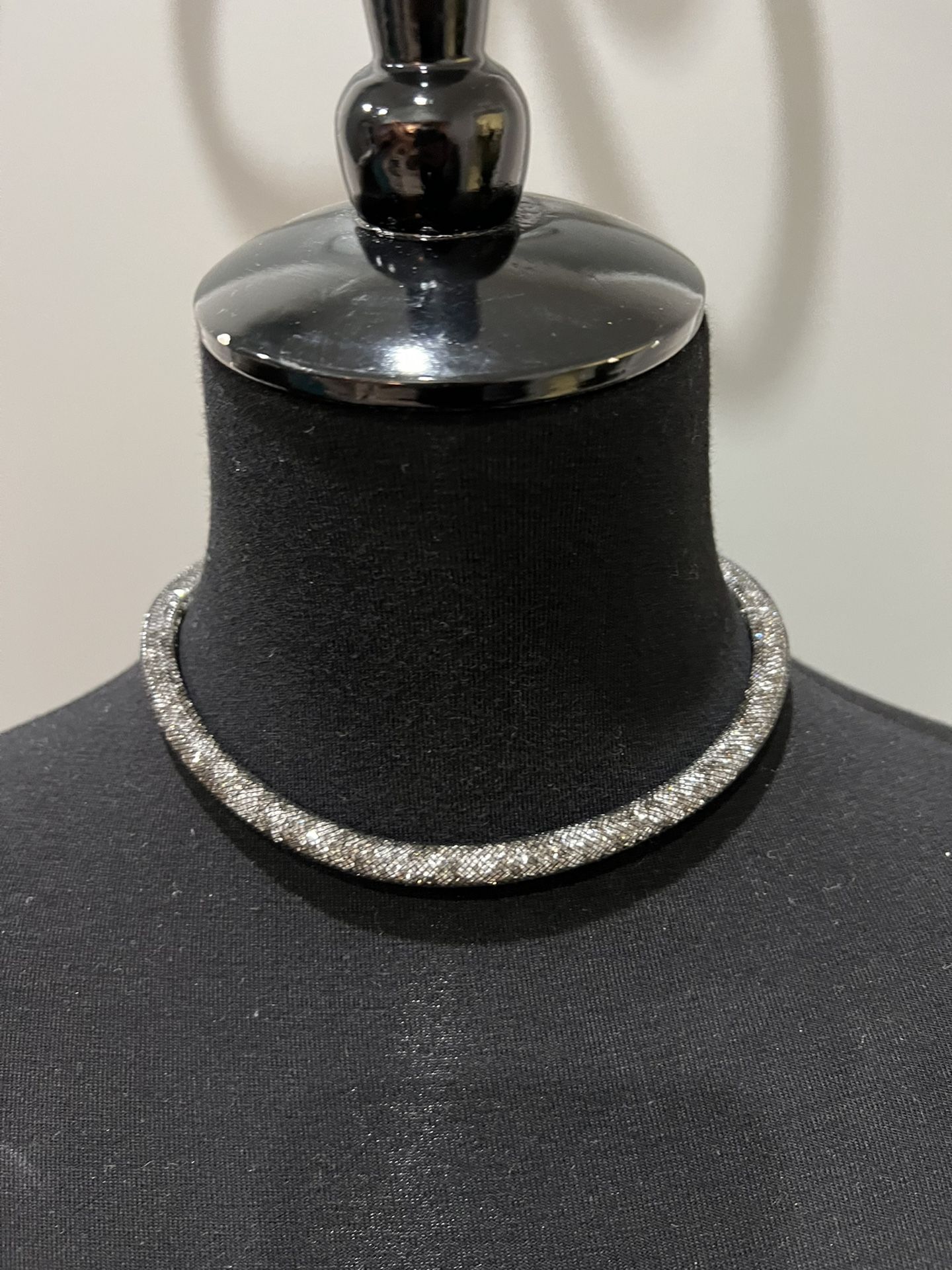 Ladies Necklace