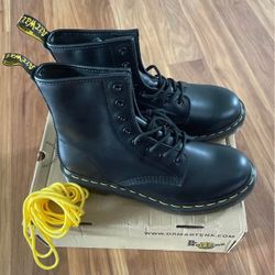 Dr Martens1460 CombatBoots Black (Size 9,5)