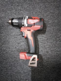 MILWAUKEE M18 1/2" DRILL/DRIVER