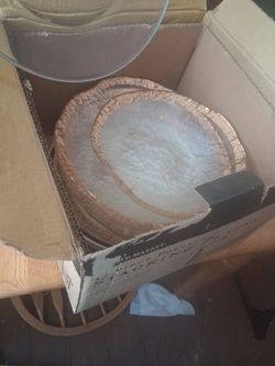 Free! 10 random glass dinner plates