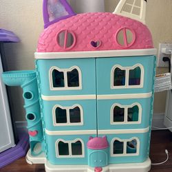 Dollhouse