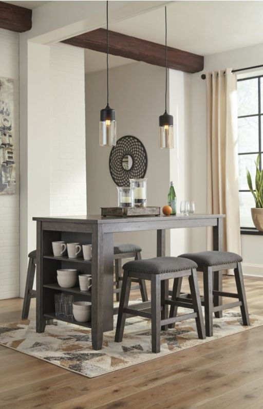 Dinning Table With Stools