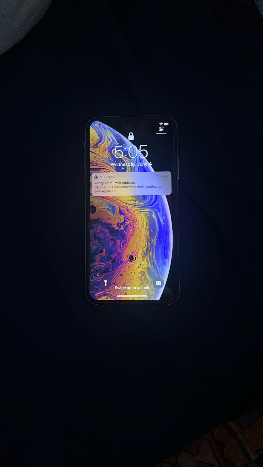 Iphone X cracked back everything else works perfect