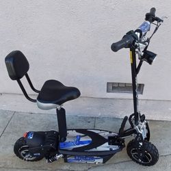 Uberscoot 48v 1600w Lithium Upgraded.  52v 24Ah Battery. Charger Included 