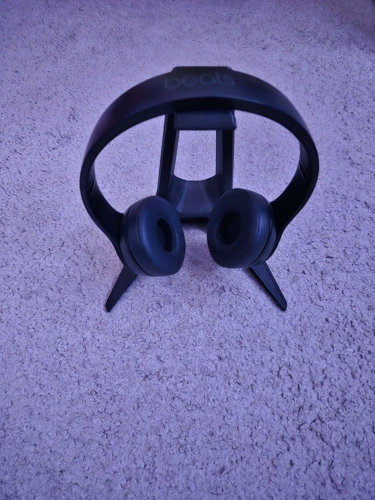 Headphones Stand