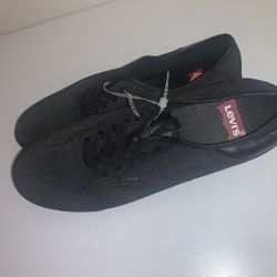 Men’s Shoes Size 11