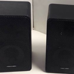 Realistic Minimus 7 Speakers - bookshelf compact 