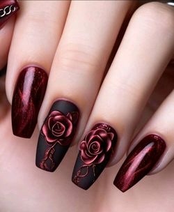 24 PCS PRESSED ON NAILS 