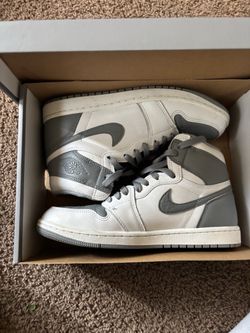 Jordan 1 “stealth”