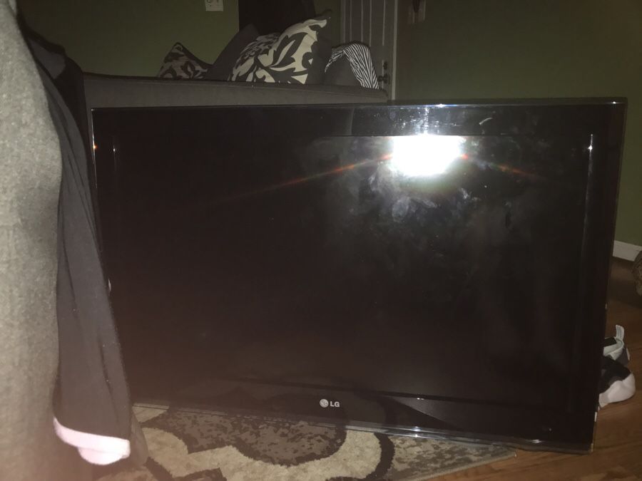 LG 32 inch tv no cords