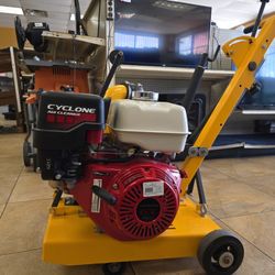 Concrete Saw 