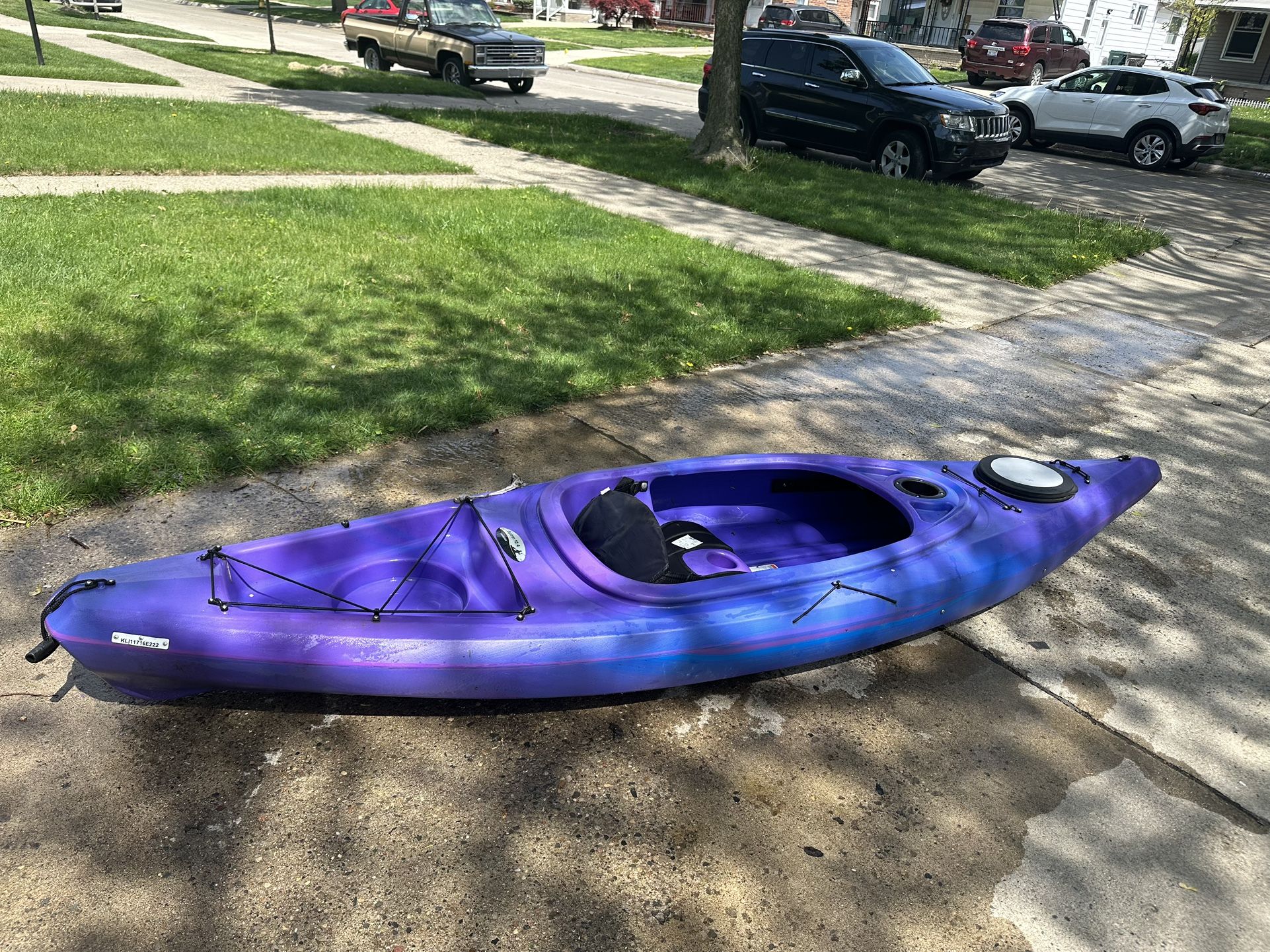 Kayak 10.4” With Paddle