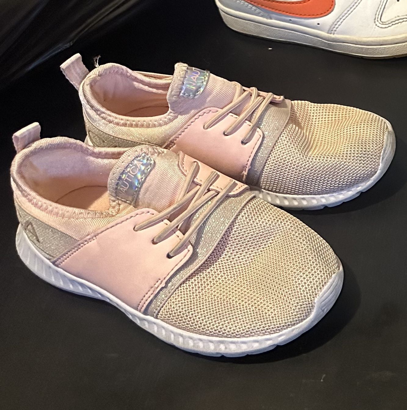 Nautica Sneakers β Girls Size 11