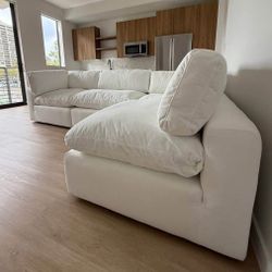 Nixon Cloud Sectional Sofa White NEW Washable And Performance Fabric Stain Resistant 