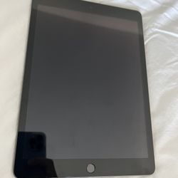 Apple iPad 9th Gen 256 - New Condition - Fell In Water - Parts Or Repair 