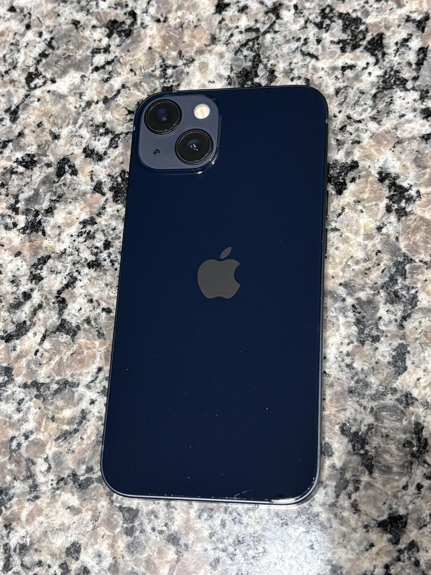 iPhone 13 128GB Navy Blue