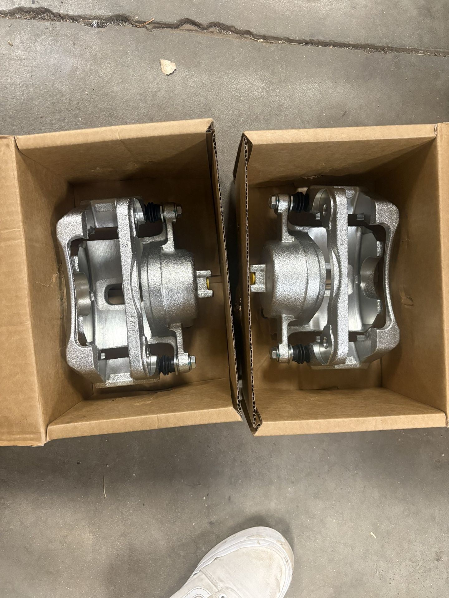 08 Honda Pilot Calipers 