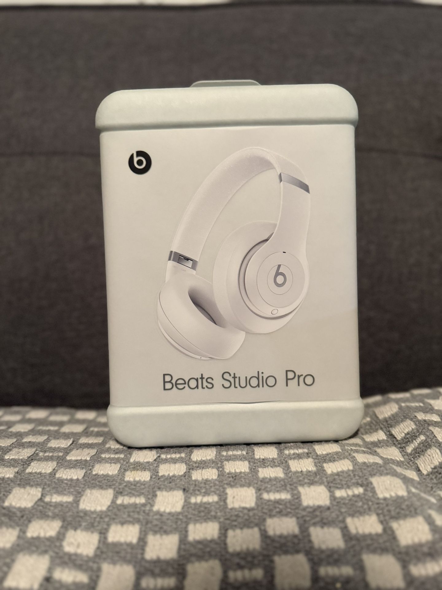 Beats Studio Pro