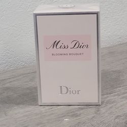 Miss dior blooming bouquet