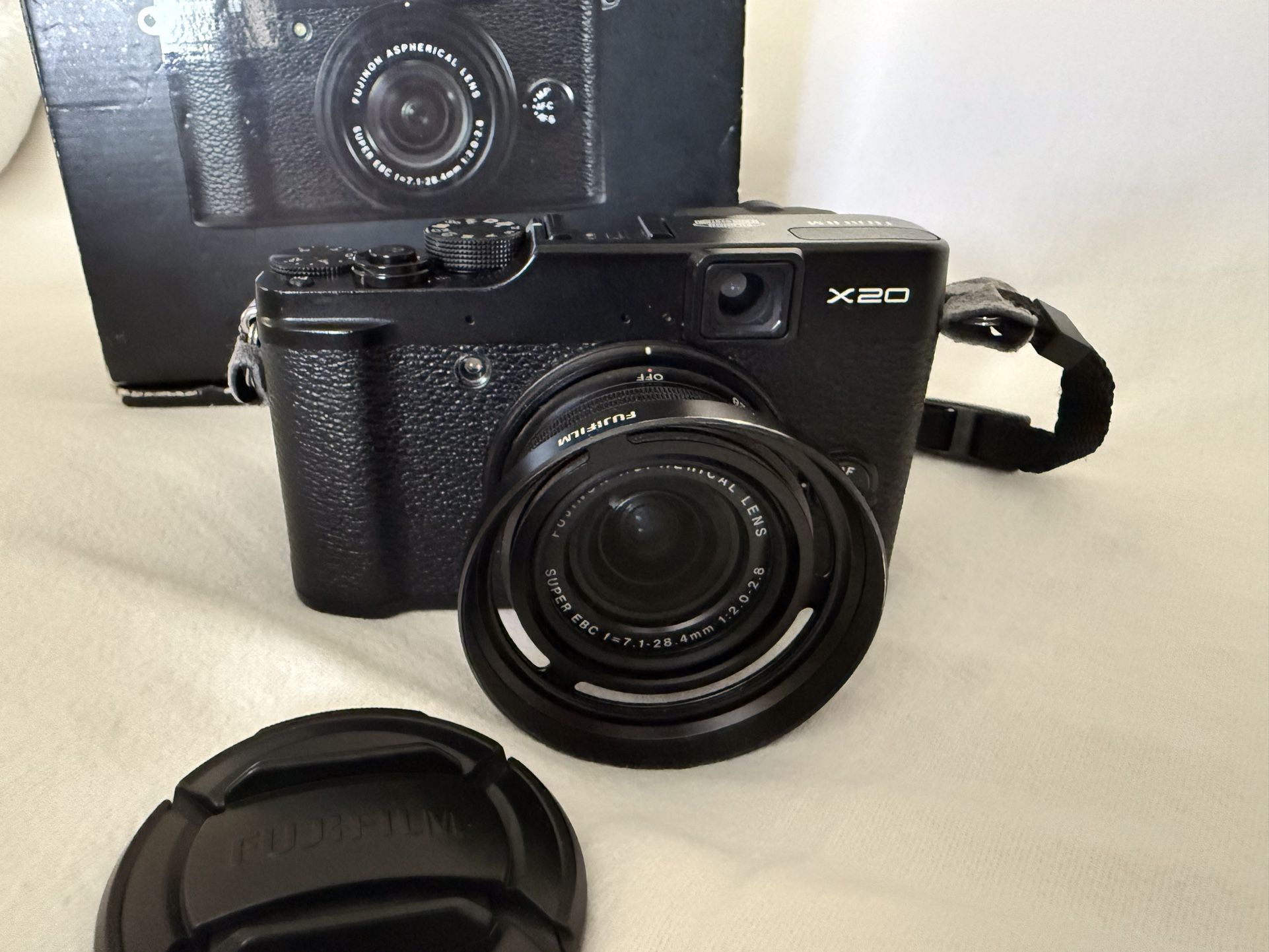 FUJIFILM X20 “Like New”