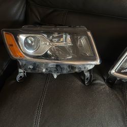 2014to2016 Jeep Grand Cherokee Lights