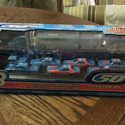 Richard Petty 1999 die cast transporter