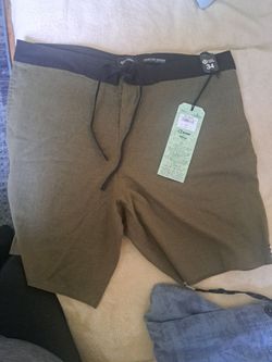 BILLABONG  Men/Boys shorts