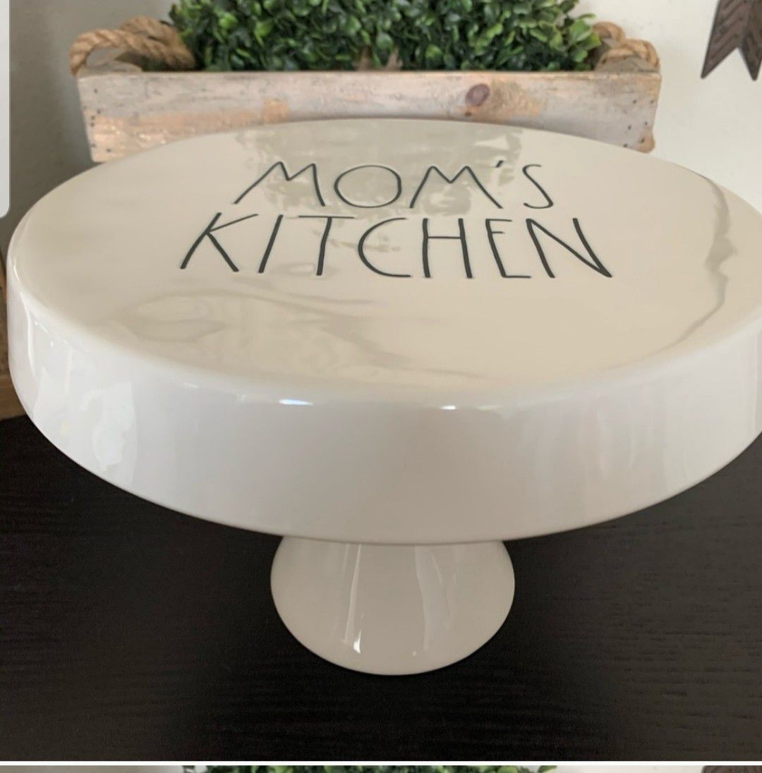 New Rae Dunn "MOM'S KITCHEN" Cake Stand