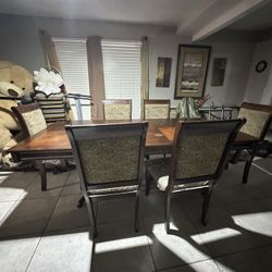 Dinning Table 