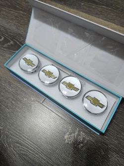 BRAND NEW 4PCS CHEVROLET 62MM LED ILLUMINATED WHEEL RIM CENTER CAPS HUBS COVER FOR CRUZE / MALIBU / CAPTIVA / CAVALIER / TRAX / EQUINOX