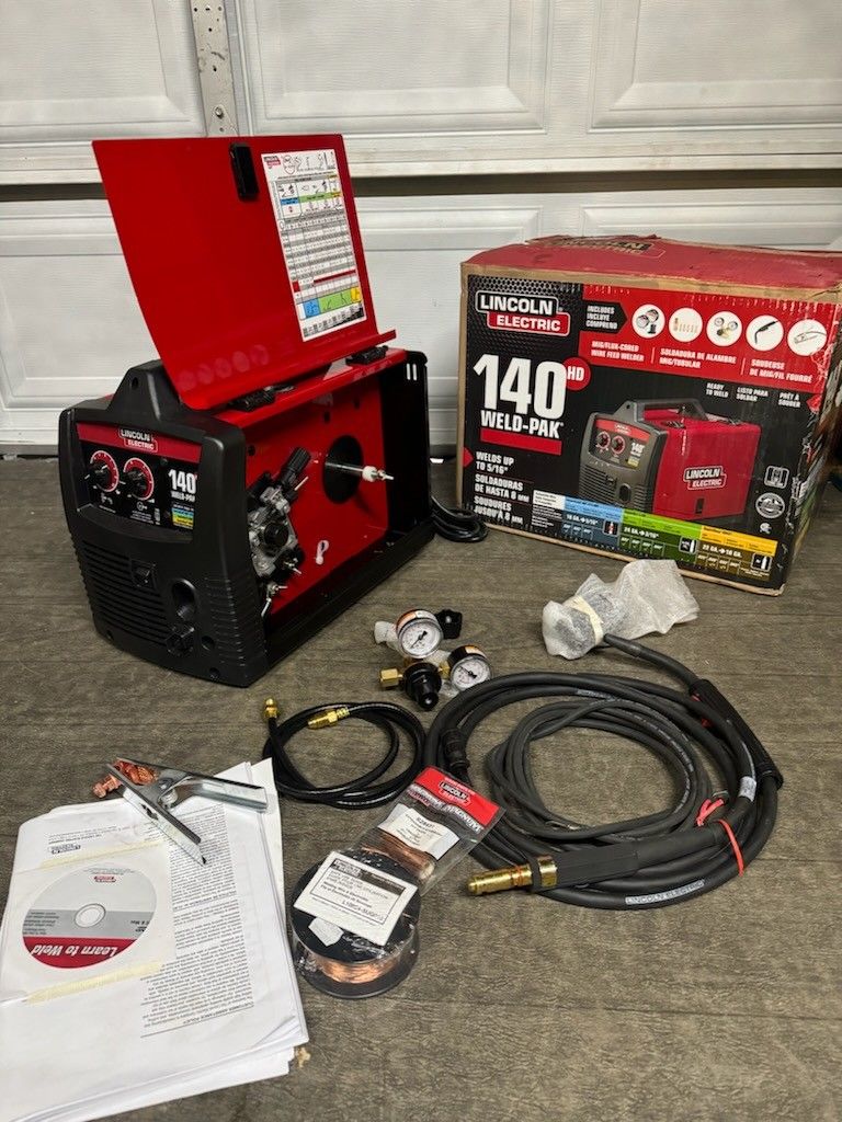 Lincoln Weld-Pak 140 Amp MIG and Flux-Core Wire Feed Welder, 115V, Aluminum Welder with Spool Gun sold separately