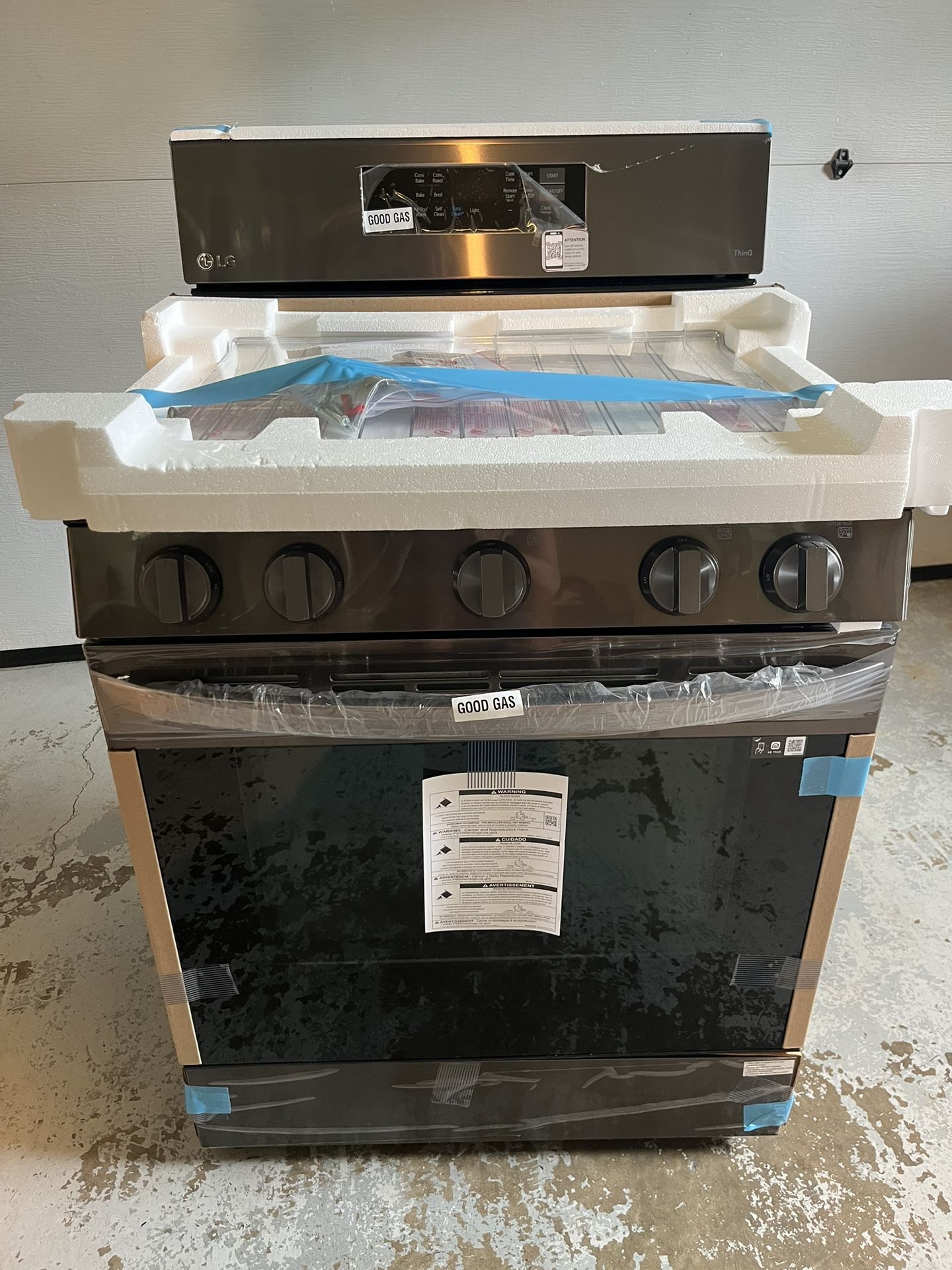 LG Gas Range And Oven