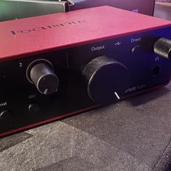 Focusrite Solo 4th Gen 