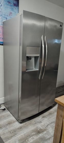 Frigidaire Refrigerator