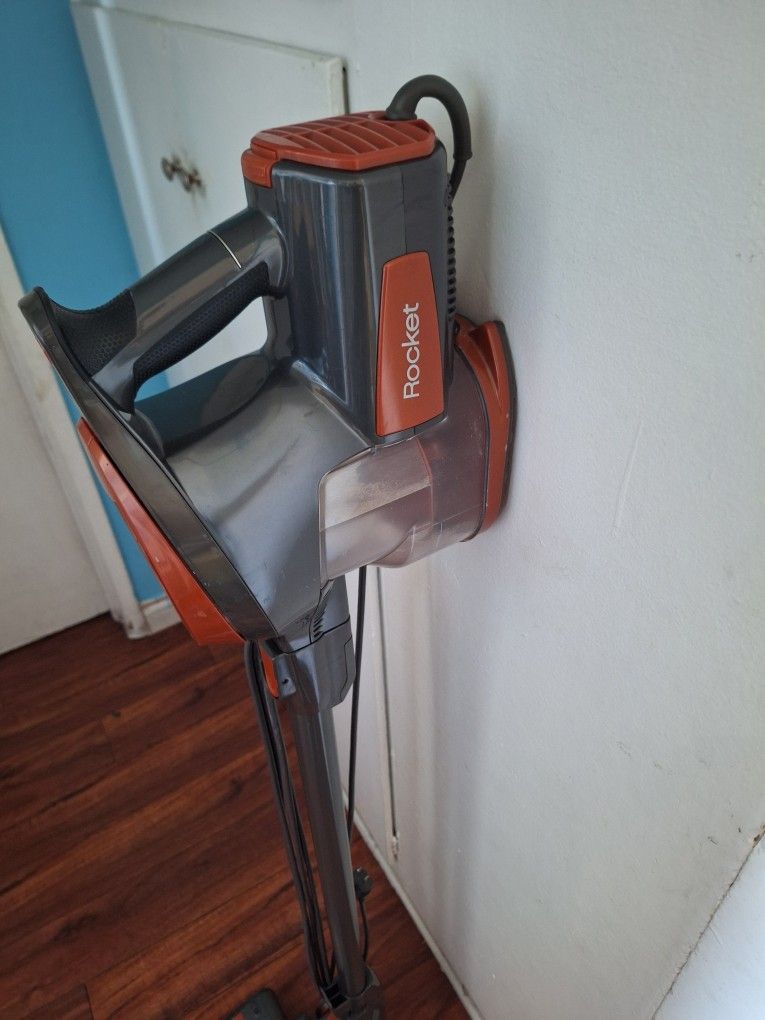 Shark Stick Vacuum. Great Shape And Condition