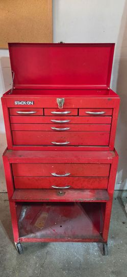 Stack-On Red Metal Rolling Tool Chest