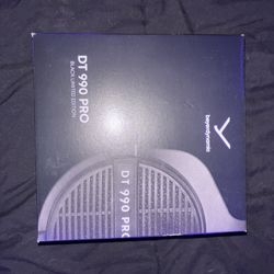 xbox controller n headphones