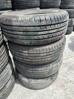 225/60r16 Hankoon tires en excelentes conditiones de Vida las 4
