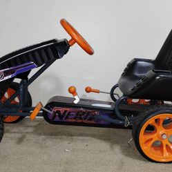 Nerf Battle Racer Pedal Go-kart 