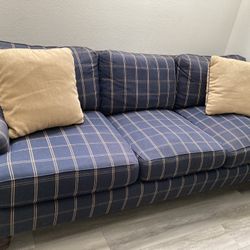Sofá For 3, Zipper On Each Cushion, Sit And Back
