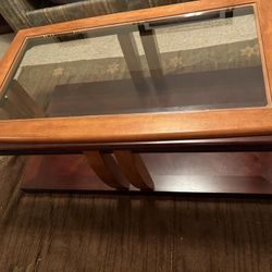 Coffee And Side Tables