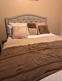 Upholstered Tufted Bed Frame with Headboard