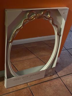 Oval Bow Mirror