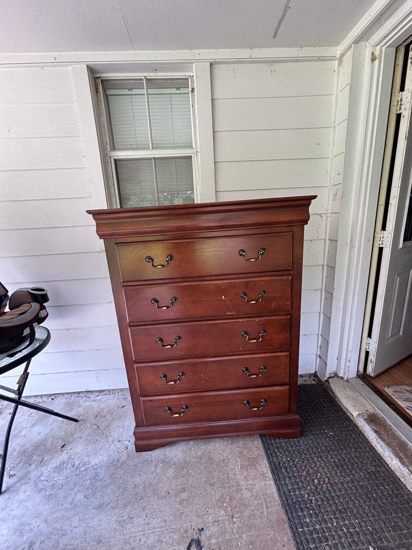 Dresser