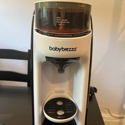 Baby Brezza Formula Dispenser 