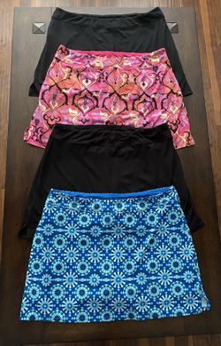 Women’s skorts size XL
