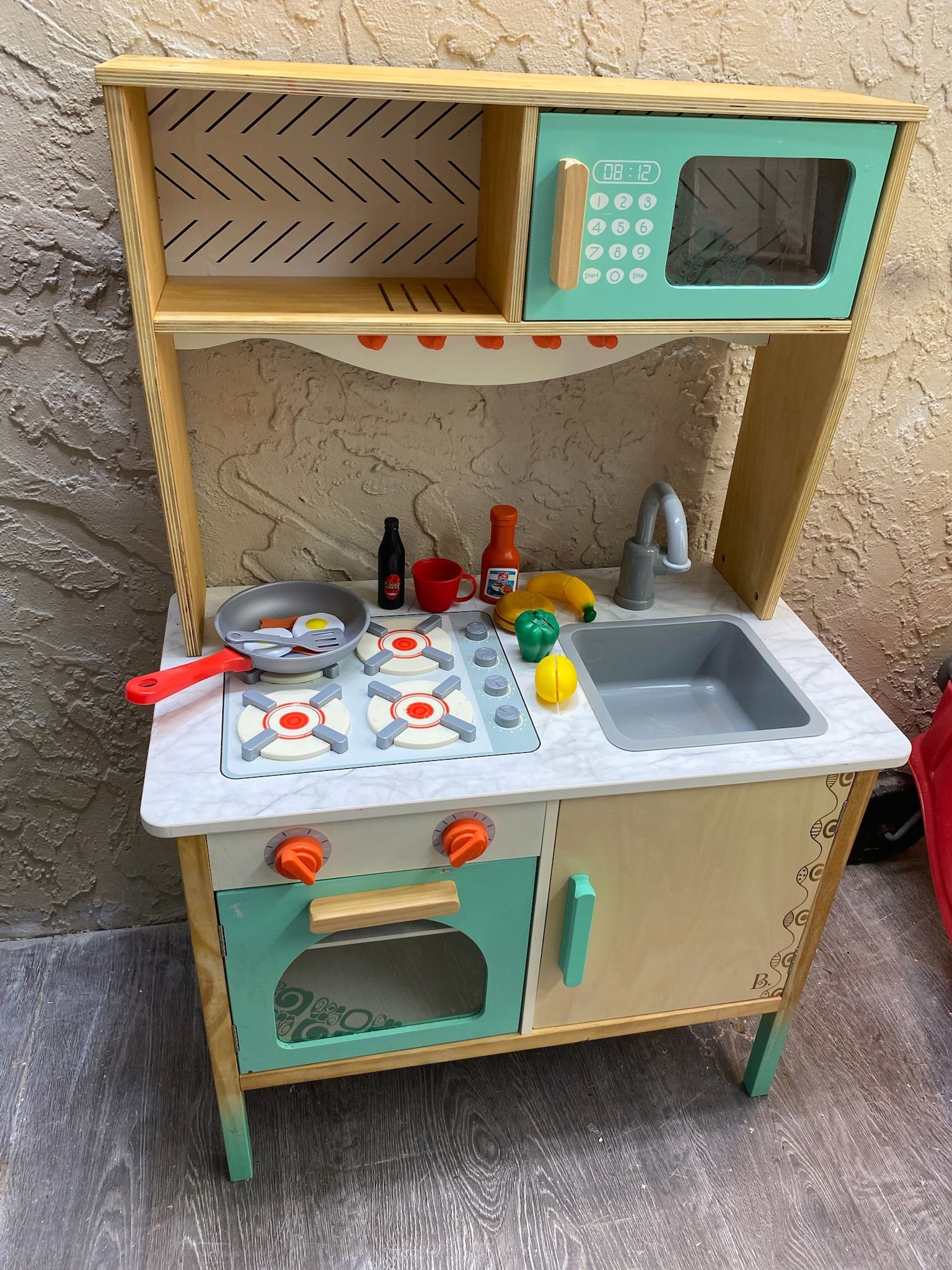 Pretend Play Wooden Play Kitchen & Accessories - Delivery Available for a Fee - See My Other Items๐