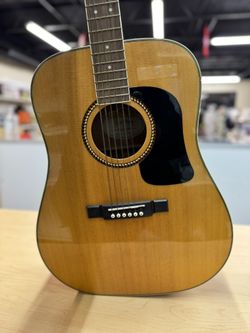WASHBURN ACOUSTIC GUITAR D10S NATURAL GOOD CONDITION