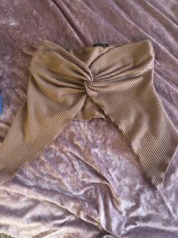 Crop top tube top size small in beige